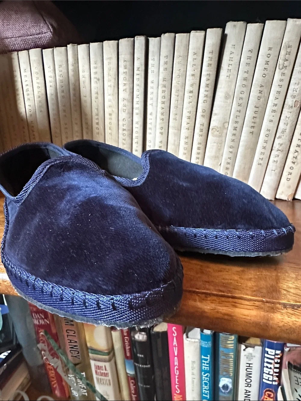 Womans ALLAGIULIA MADE IN ITALY Velvet Loafer - Navy Blue